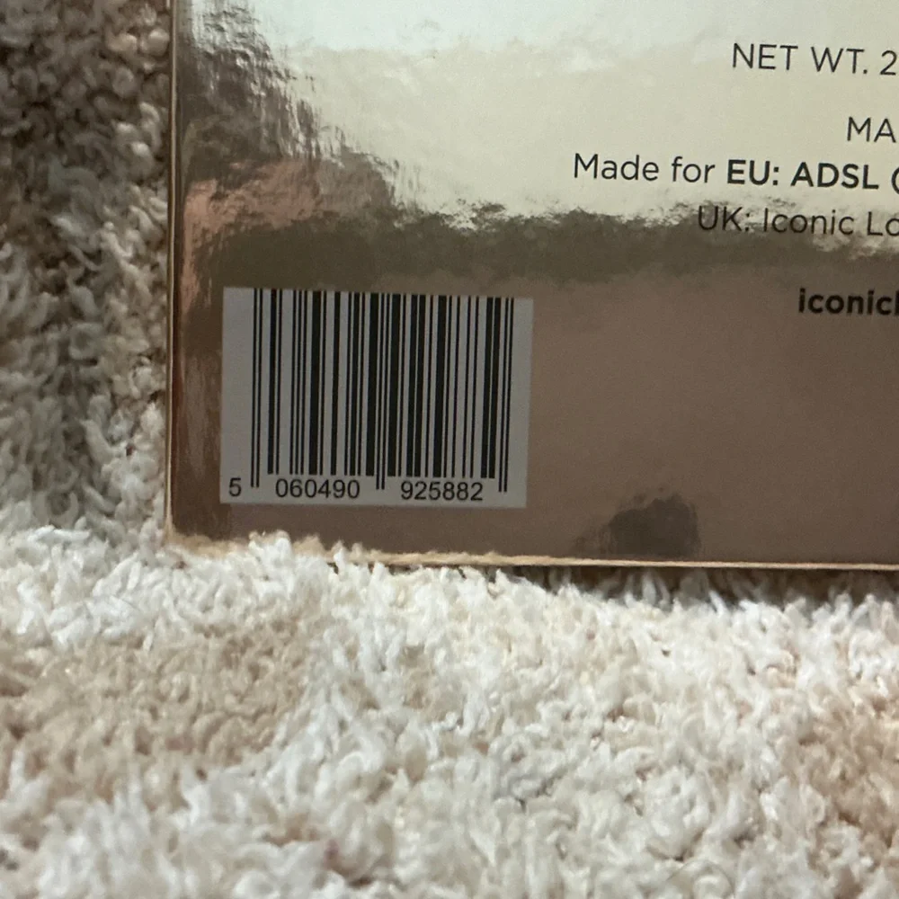 ICONIC London Eyeshadow - Picture 3 of 6